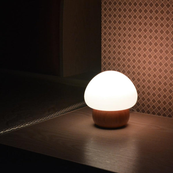 Champi - Wooden Base Mushroom Table Lamp